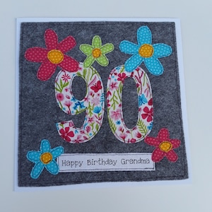 Tarjeta de cumpleaños número 90 personalizada hecha a mano - cumpleaños femenino - cumpleaños floral - tarjeta textil - cualquier edad - tarjeta de tela - OOAK cosida a mano