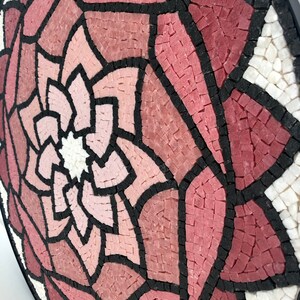 Wall art rose mosaic round