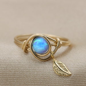 Anello nodo piuma opale blu, anello fatto a mano, anello opale, anello avvolto in filo metallico
