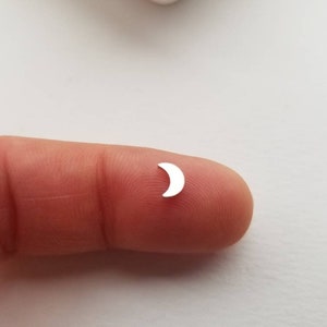 5mm sterling silver moon, crescent moon embellishment, set of 5, teeny tiny moon component