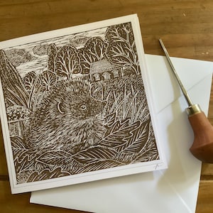 Carte de voeux vierge imprimée lino / linogravure Hérisson, une carte originale imprimée à la main d'un hérisson en automne, une carte pour toutes les occasions.