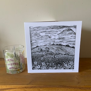 Carte de voeux avec lapin imprimé lino / linogravure, une carte vierge originale imprimée à la main avec un lapin au printemps, une carte pour toutes les occasions.