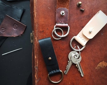 Pluggable Leather Keyholder