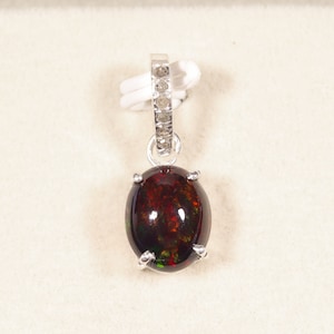 Welo Fire Opal Pendant&#39; Fire Opal Cabochon Jewelry&#39; Opal Diamond Pendant&#39; 925 Sterling Silver Pendant&#39; Natural Ethiopian Black Opal Pendant
