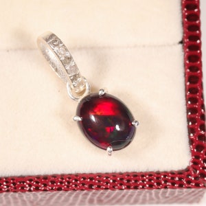 Natural Ethiopian Black Opal Pendant&#39; Welo Fire Opal Pendant&#39; 925 Sterling Silver Pendant&#39; Opal Diamond Pendant&#39; Cabochon Opal Jewelry