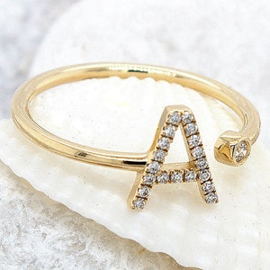Anillo personalizado con inicial de diamante, anillo con letra de oro de 14 k, regalo para novia, regalo de diamantes para esposa, delicado regalo de cumpleaños de oro para ella