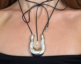 Chunky Statement Halskette Silber klobige Choker-Halskette Wrap rund verstellbare Halskette Chunky Schmuck Hufeisen Anhänger Geburtstag Geschenkidee