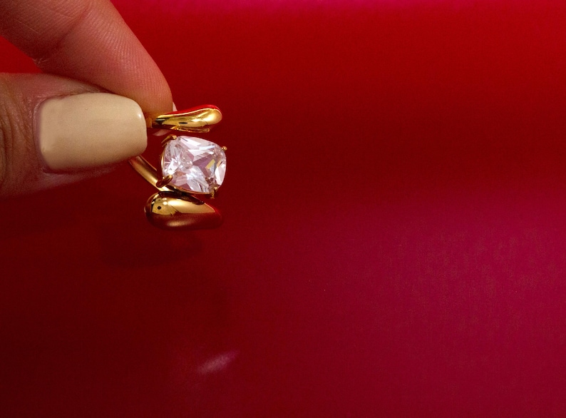 Geometric Adjustable Ring