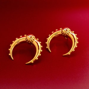 Stud Hoops Maanoorbellen Gouden Maan Stud Oorbellen Halve maan Cadeau voor haar Maansieraden Hemelse sieraden Hoorn oorbellen dikke gouden studs