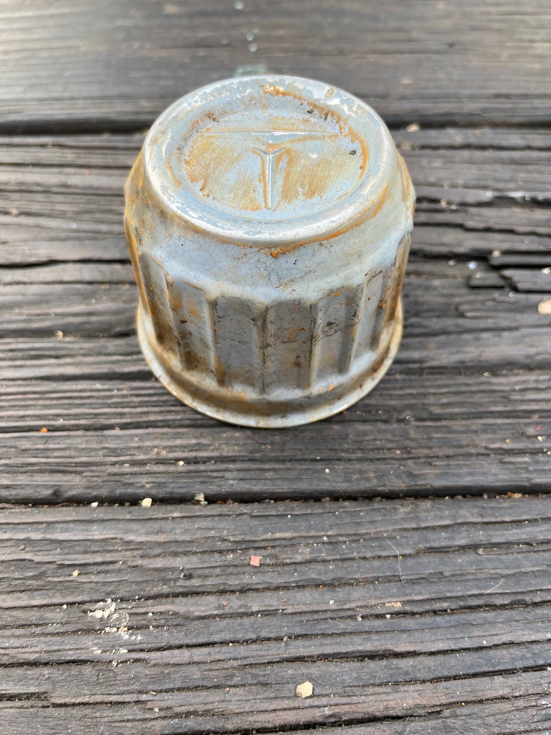 Vintage Toyota Center Cap OEM - Etsy