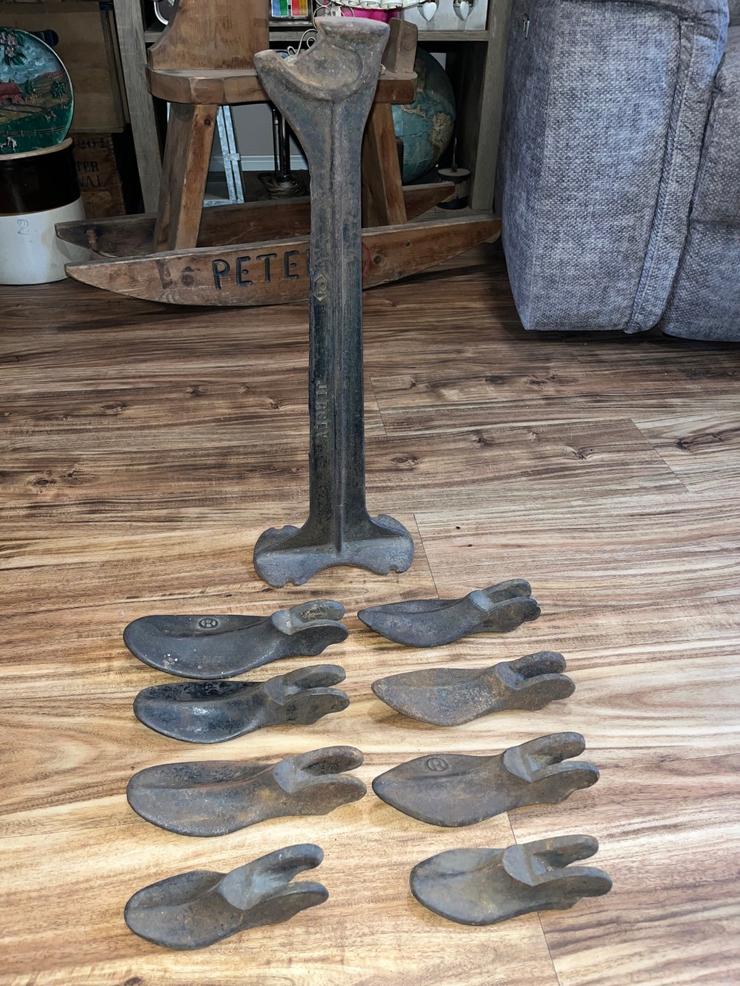 Vintage Cast Iron Shoe Cobbler Stand With 8 Shoe Molds Etsy