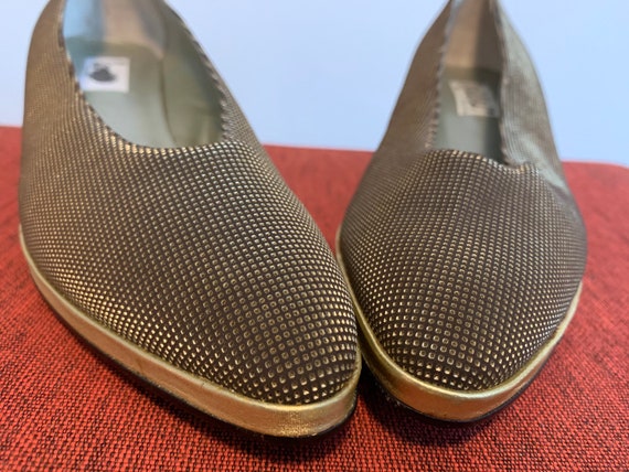 Gold dress shoes, Italian designer gold pumps, wom