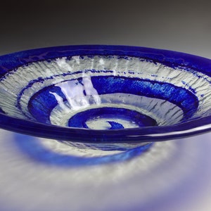 glass bowl, cobalt glass, handicraft, hand made, interior decor, table decoration, contemporary style, fruit bowl, unique, spiral motif