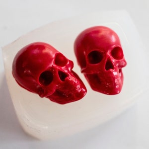 Skull Mold - 2 small skull mold of medium hardness