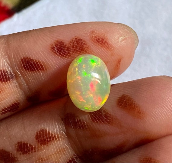 Natural Ethiopian White Opal Cabochon Oval 2.22 Carat 10.5x8 MM Welo Fire Opal AAA Quality Jewelry Making Opal Loose Gemstone