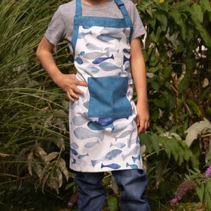 Children&#39;s apron - fish (personalizable)
