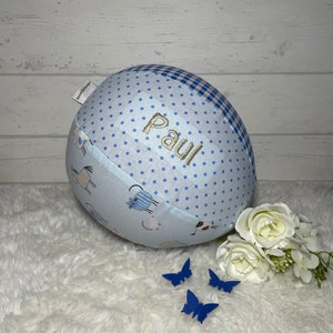 Luftballonhülle mit Name bestickt, verschiedene Muster, personalisiert, Ball, Mitbringsel, Geburtstagsgeschenk, Geschwistergeschenk Hellblau/Blau/Tiere