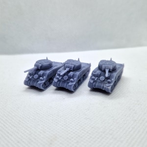 3 x N-Gauge WW2 American Sherman Tanks - Suitable for N-Scale Railways