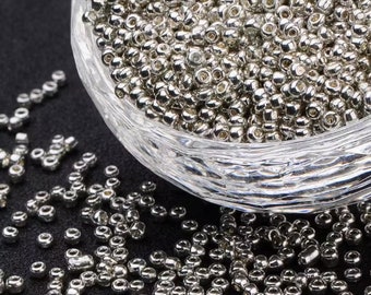 1000 perles de rocaille en verre 2mm plaqué argent