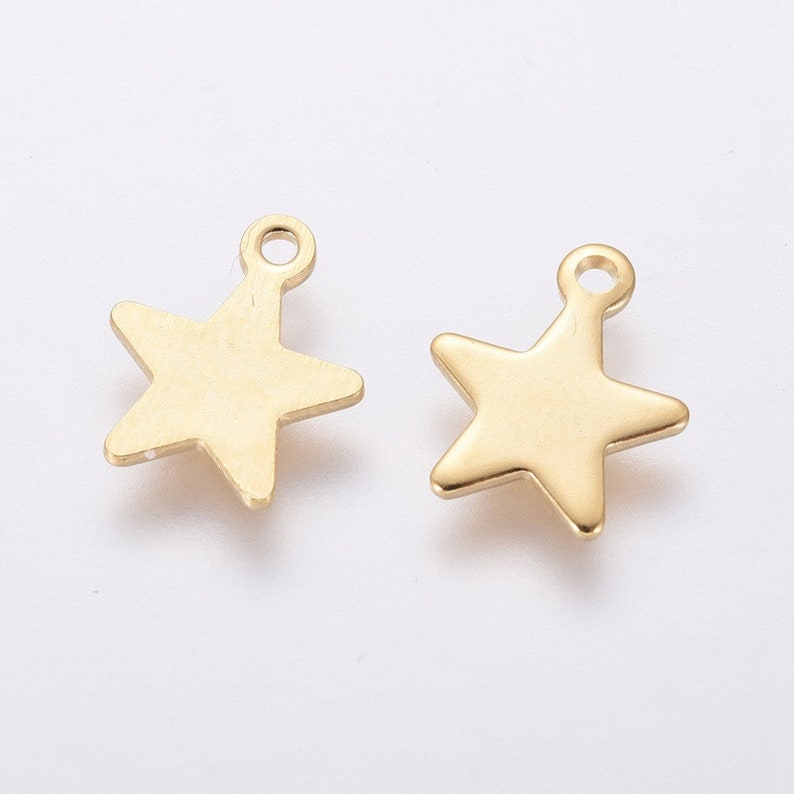 10 star charms in gold or silver stainless steel 10mm Or