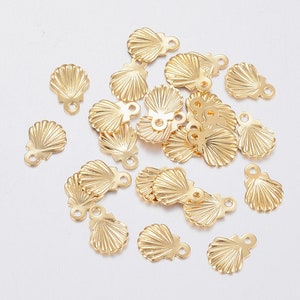 10 shell charms in golden stainless steel 7.5mm