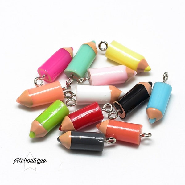 5 breloques crayons multicolore résine 21mm