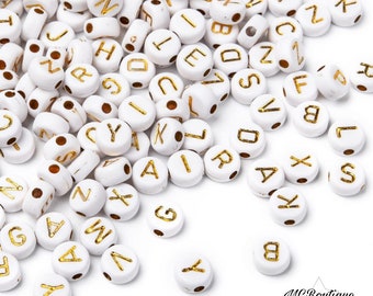 300 perles Alphabet blanc écriture dorée 7mm