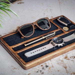 Walnut Wood Desk Organizer: Eyewear, Keys, Accessories Tray