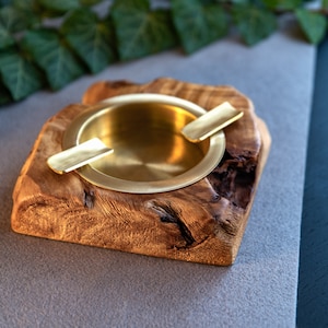 Einzigartiger Holz Zigarren Aschenbecher, Live Edge Massive Holz Aschenbecher, Mann Höhle Dekoration, Natürliche Zigarren Zubehör, Geschenk für Männer, Weihnachtsgeschenk