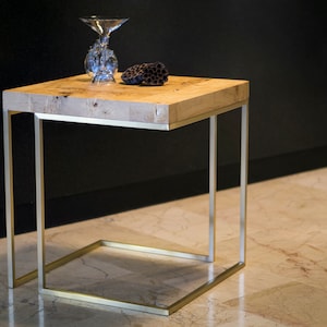 Mesa auxiliar de madera, mesa de centro de madera Mapa Burl y latón satinado, mesa auxiliar para sala de estar, mesita de noche de madera, mesa de centro grande, día de San Valentín