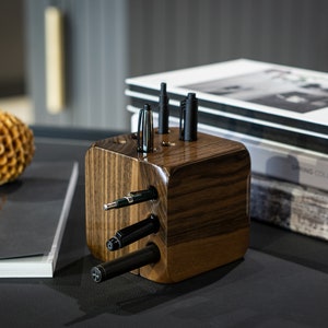 Luxe notenhouten pennenvitrine, houten potlooddisplay, bureau-organizer, handgemaakte pennenhouder, potloodhouder, verjaardagscadeau, kerstcadeau-idee