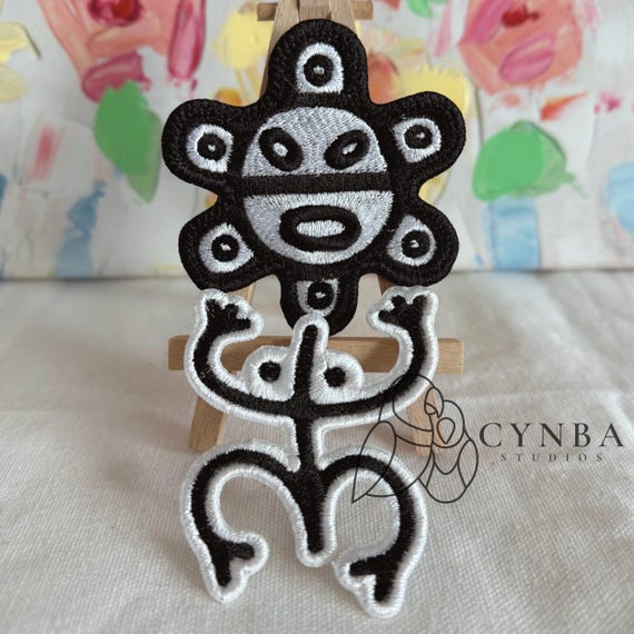 Taino Sun & coqui Patch Puerto Rican Symbol Embroidered Iron-On/ Black and white coqui|Puerto Rico Sun|TainolBoricua coqui