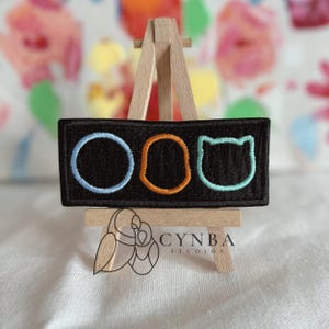 Minimalist animal Patch | Colorful Geometric Embroidered Iron-On | Gamer Aesthetic Patch
