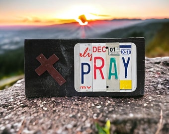 Pray (w Cross) License Plate Sign