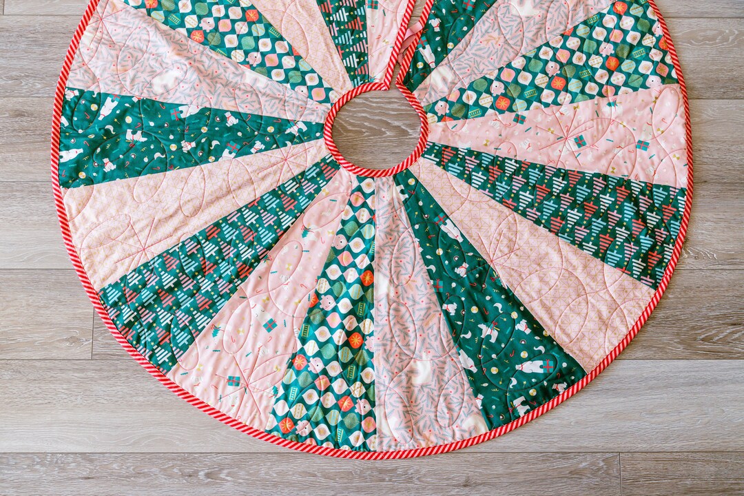 Quilted Christmas Tree Skirt Reversible Tree Skirt Etsy