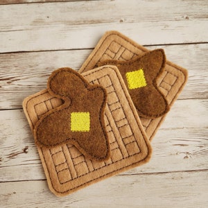 Play Food, Felt Waffles and Syrup, Pretend Play Food Set, Play Kitchen, Learning Toy, Preschool Toy, Waffles, Felt Food, Bento Play Food