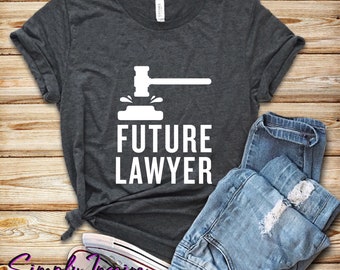 Zukünftiges Anwaltsshirt\ Jura Schule Geschenk\ Neuer Anwalt Geschenk\ Jura Student Abschluss Geschenk\ Jura Abschluss Unisex Tee