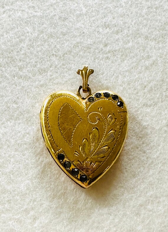 gold filled locket heart Gem