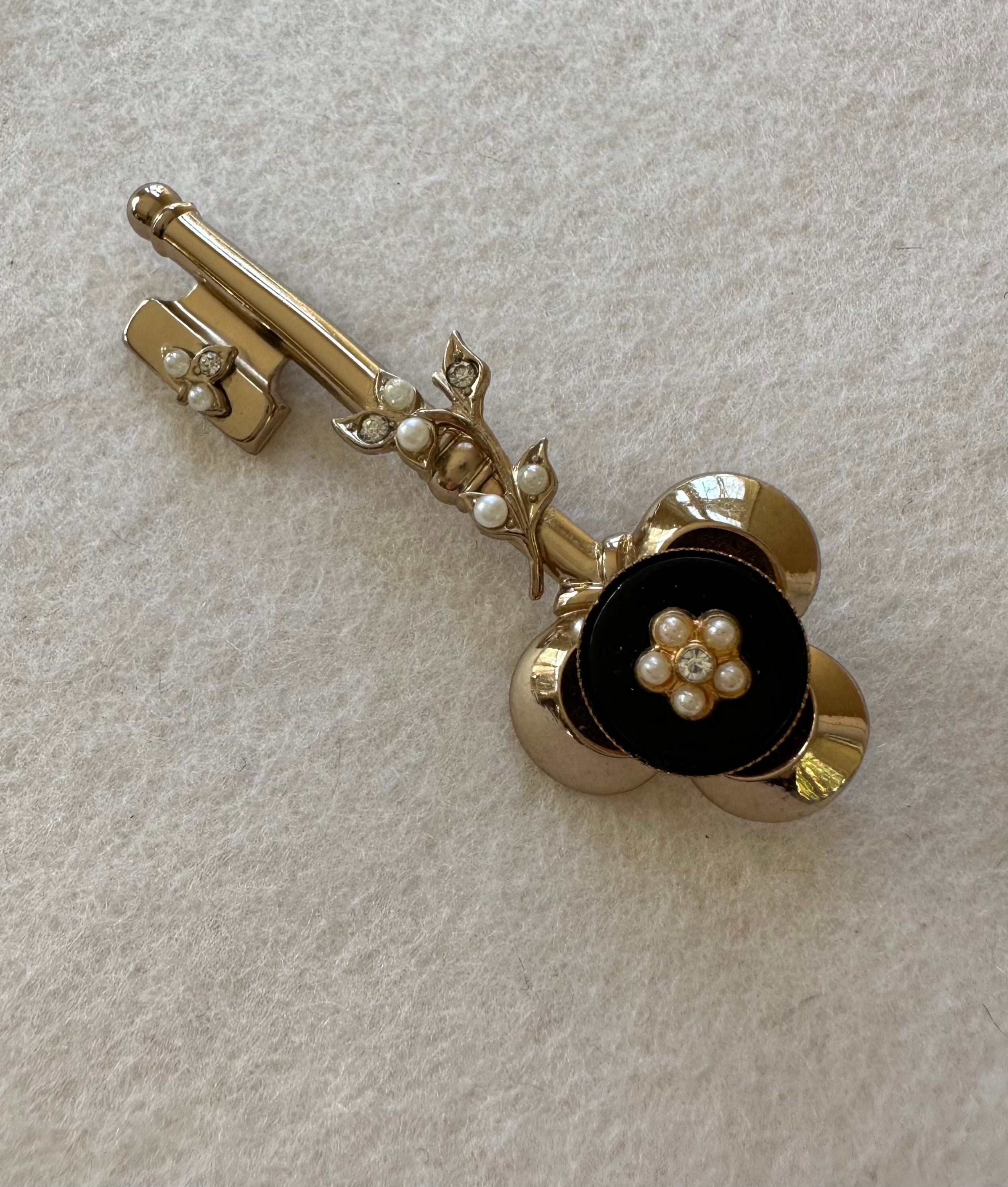Book Piece**vintage Coro Key Brooch - Etsy