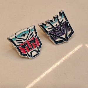 TRANSFORMERS Autobots and Decepticons Enamel Pin Set!