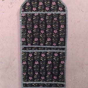 Opbergrek van bloemenstof voor aan de muur, handgemaakte katoenen opbergvakken, boho brievenhouder afbeelding 8