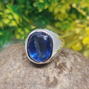 Blue Sapphire Mens Handmade Ring - Oval Stone - Handcrafted Stone Jewelry for Man - Gift for Him - Modern Jewellery