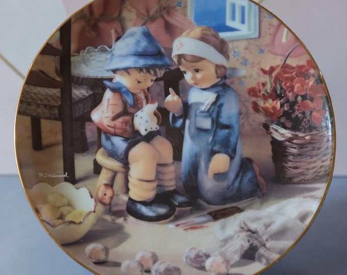 LS4079 MJ Hummel “Tender Loving Care” 8" Collector Plate — Little Companions Series — LS4079