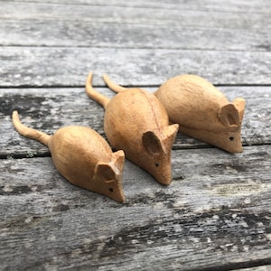 3pcs Mice FAMILY wooden handmade carved lovely 8-10cm mouse natural wood cheeseboard decoration project furniture anniversary present rustic