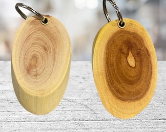 Rustic Wooden Keyring: Custom Engraved Wood Slice Keychain