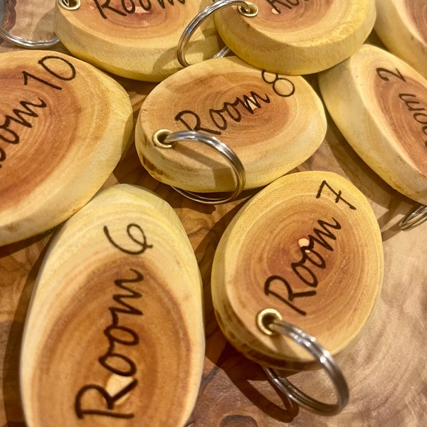 Personalised Wooden Keyring Custom text message for hotels guest house room number logo message home Keyring keychain gift DIY chunky large