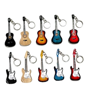 10 cm Mini Gitarre Acoustic und Electric Schlüsselanhänger 5 Designs aus Holz handgemachte Musik Schlüsselanhänger Schlüsselanhänger Schlüsselanhänger 5 Farben Geschenk Holz