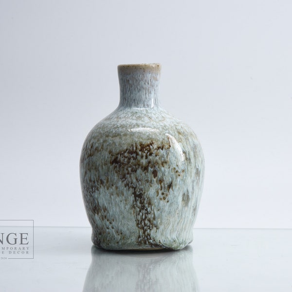 Benjamin Eeles Studio Pottery Glazed Sake Bottle or Bud Vase, Hand Thrown Studio Pottery.