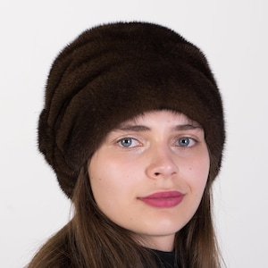 Women&#39;s Real Mink Fur Hat &quot;Kubanka Leaf&quot;