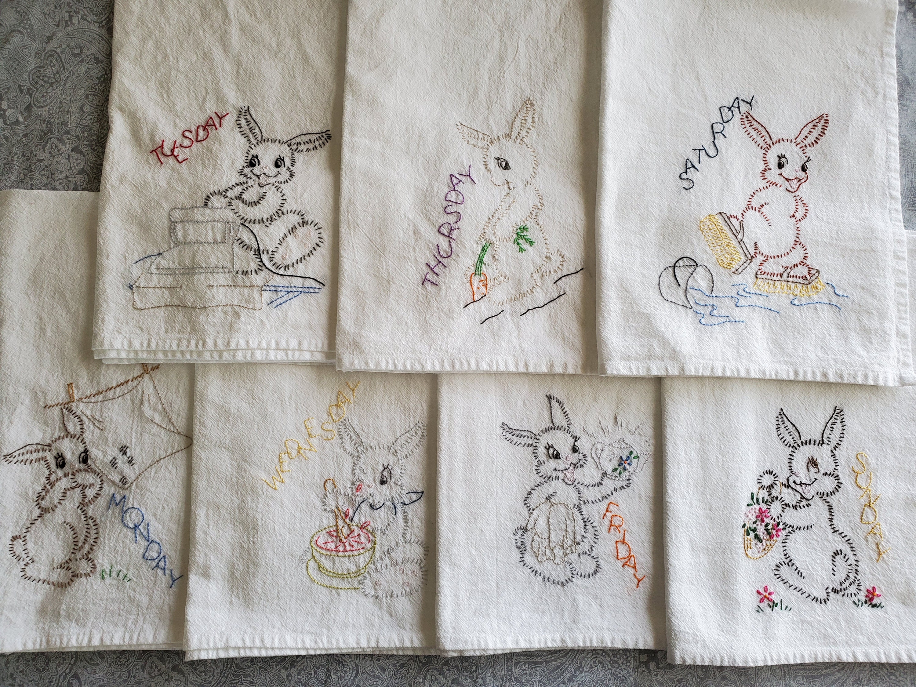 Cute Easter Kitchen Towels Set Eggs Bunny 15x25” White Cotton Flour Sack 4  Piece 